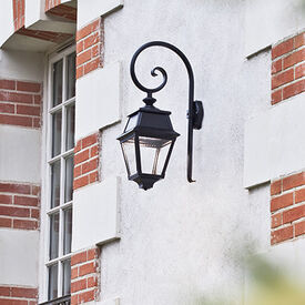 Außenwandleuchte am Bischofsstab aus Aluminium oder Messing – Avenue 2 Nr. 2 | Roger Pradier